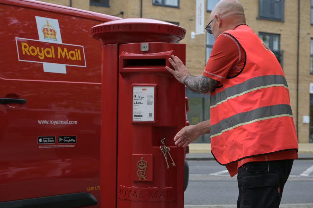 Royal Mail Accused of Deliberately Missing Delivery Targets